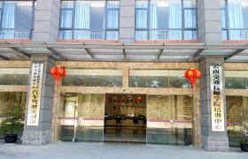 三站交通技师学院驾校