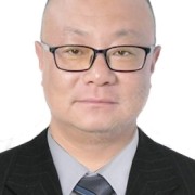 谭伟