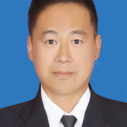 张世龙